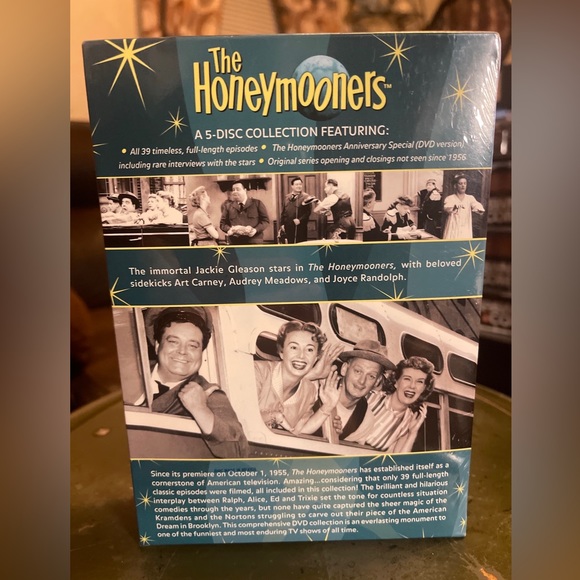 THE HONEYMOONERS “CLASSIC 39”EPISODES 🌙 2003 Paramount 🌙 5 Disc Box Set NIB - Picture 2 of 7
